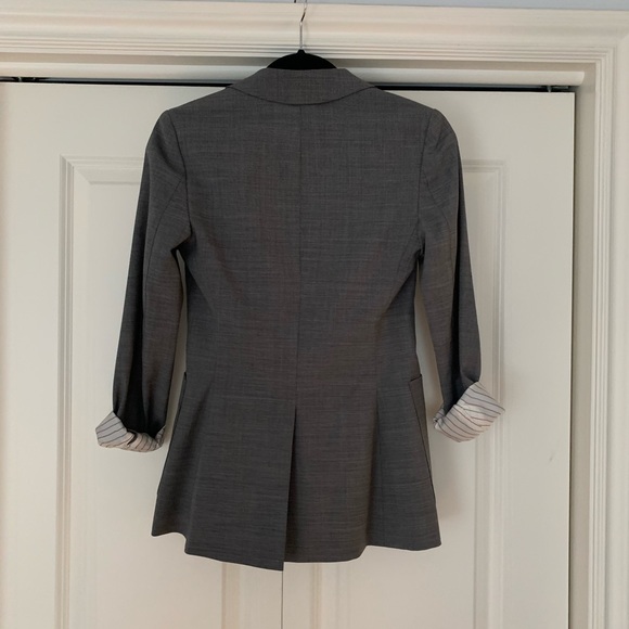 Aritzia Talula Grey Blazer Size 2 - Picture 4 of 8